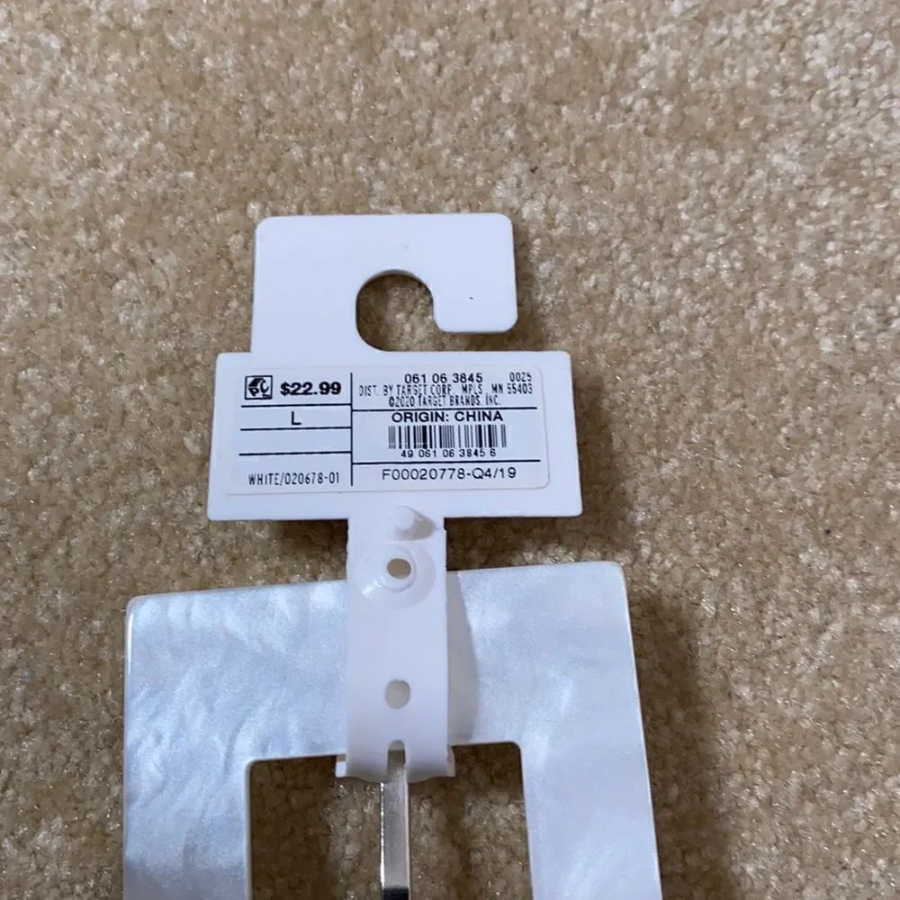 Women’s White Belt with White Buckle L NEW